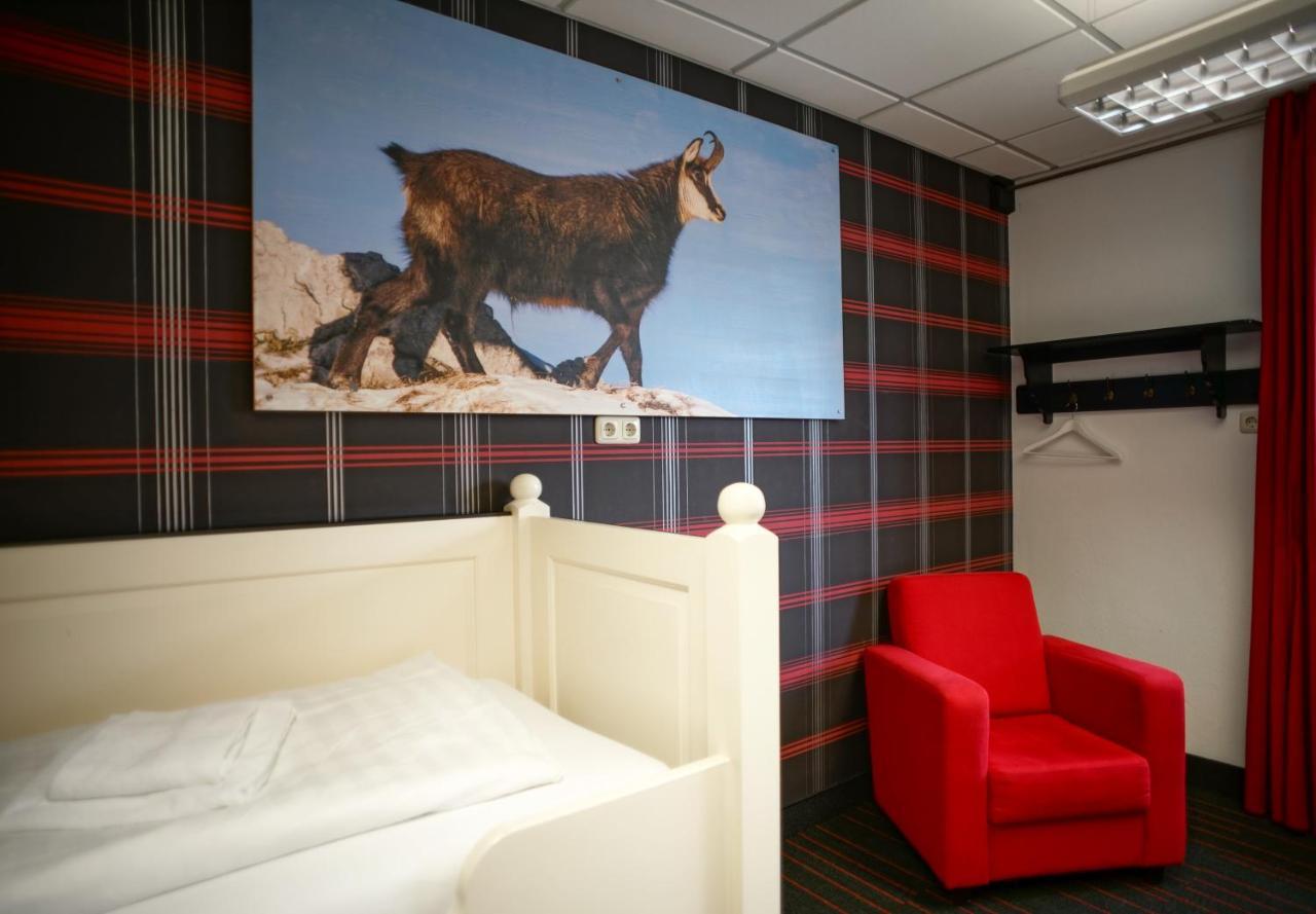 Sport Hotel Инцелль Экстерьер фото