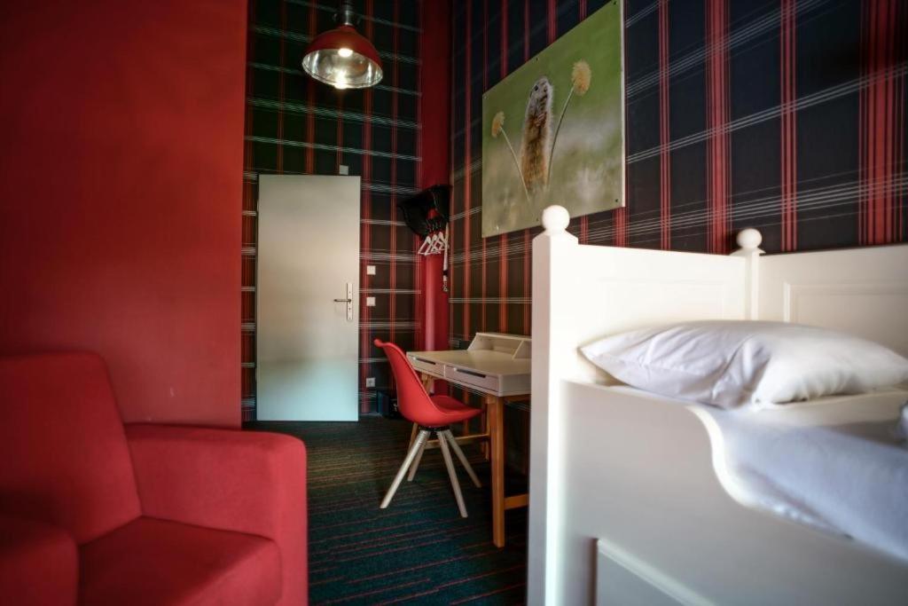 Sport Hotel Инцелль Экстерьер фото
