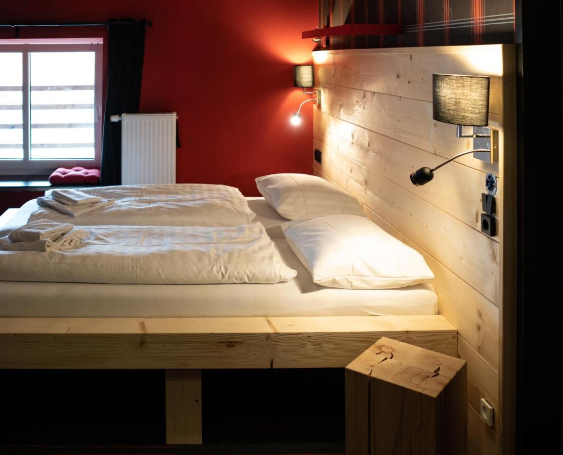 Sport Hotel Инцелль Экстерьер фото
